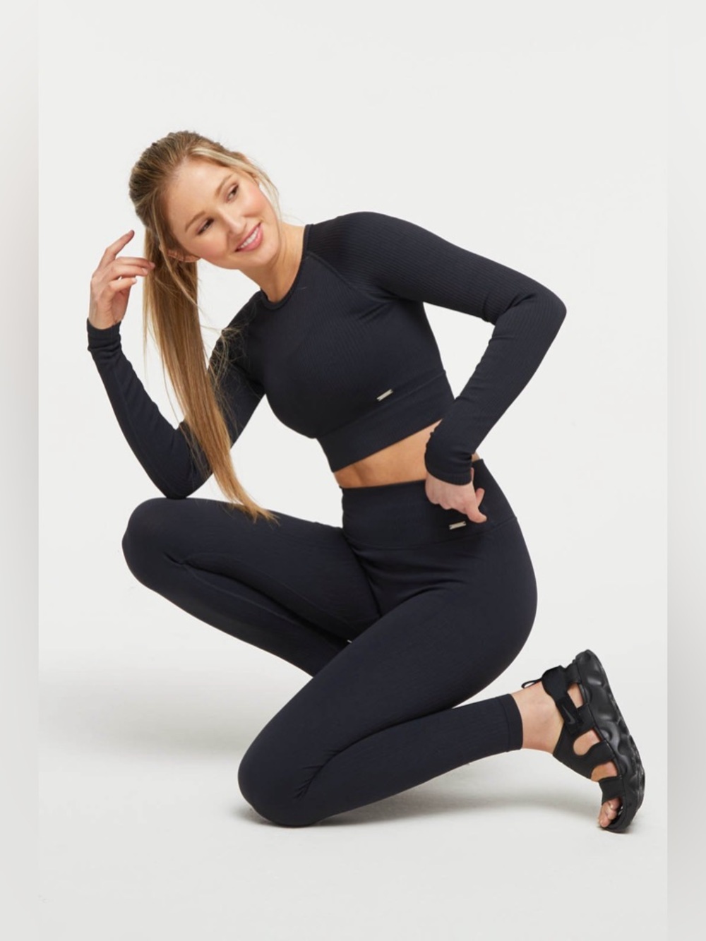 Lilias Active Seamless Scrunch Bra Top, Black, Medium